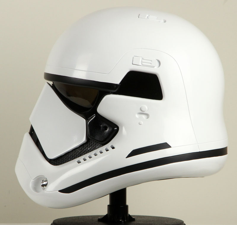 Denuo-Novo-TLJ-First-Order-Executioner-Premier-Helmet-3.jpg