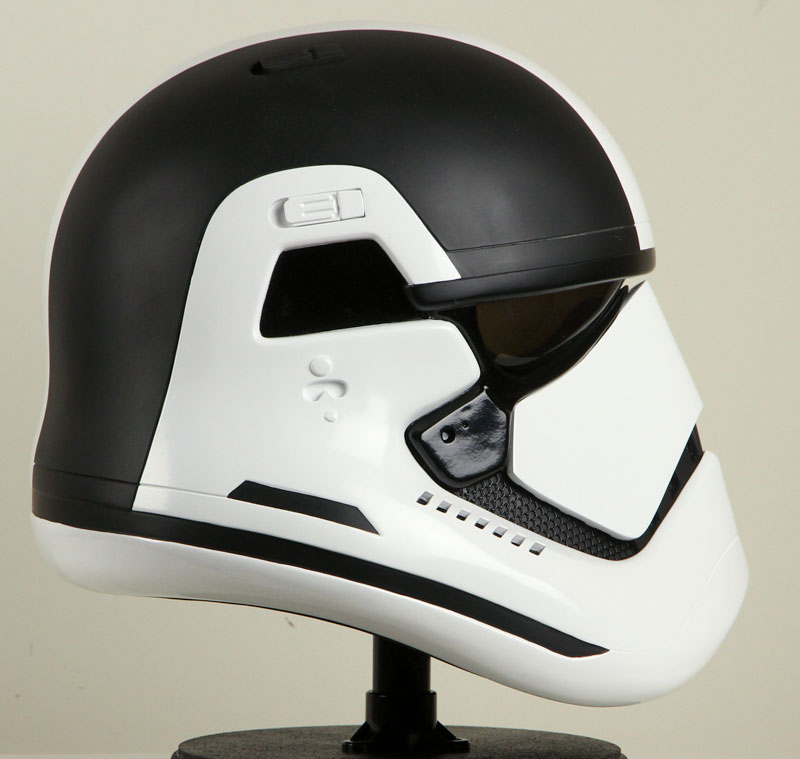 Denuo-Novo-TLJ-First-Order-Executioner-Premier-Helmet-7.jpg