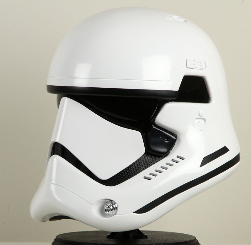 Denuo-Novo-TLJ-First-Order-Stormtrooper-Helmet-2.jpg