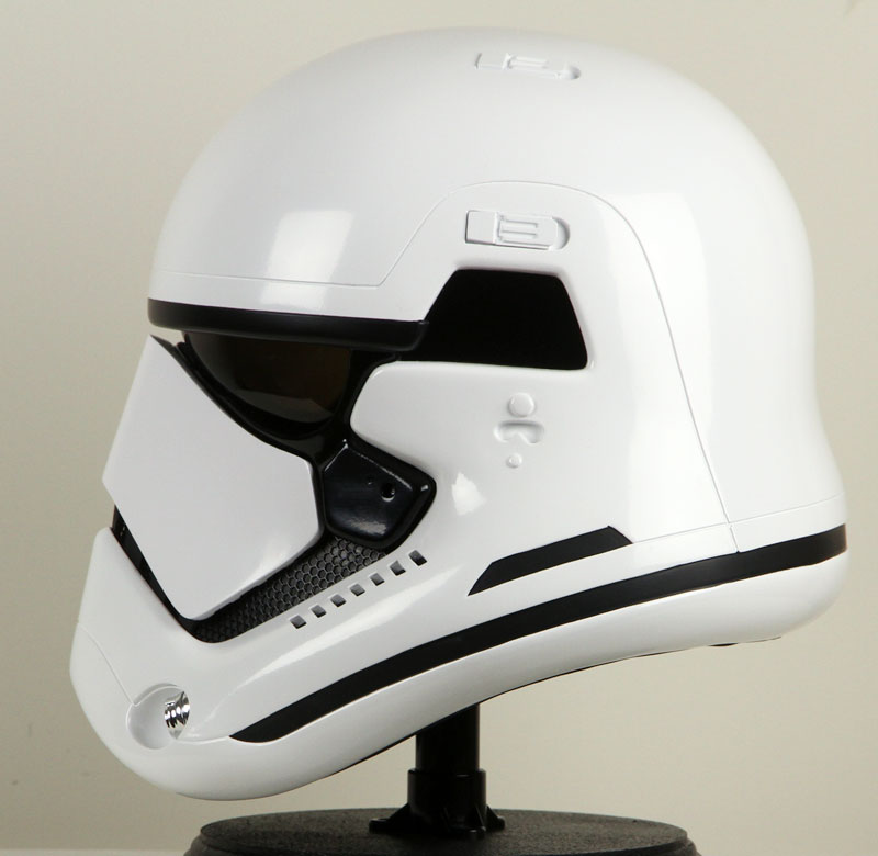 Denuo-Novo-TLJ-First-Order-Stormtrooper-Helmet-3.jpg