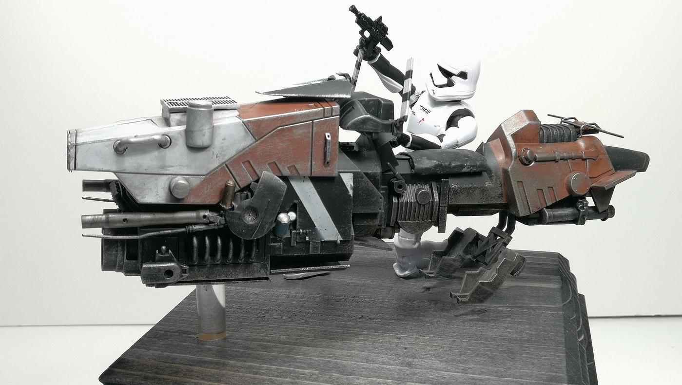 desert_speeder_with_figure3-vi.jpg