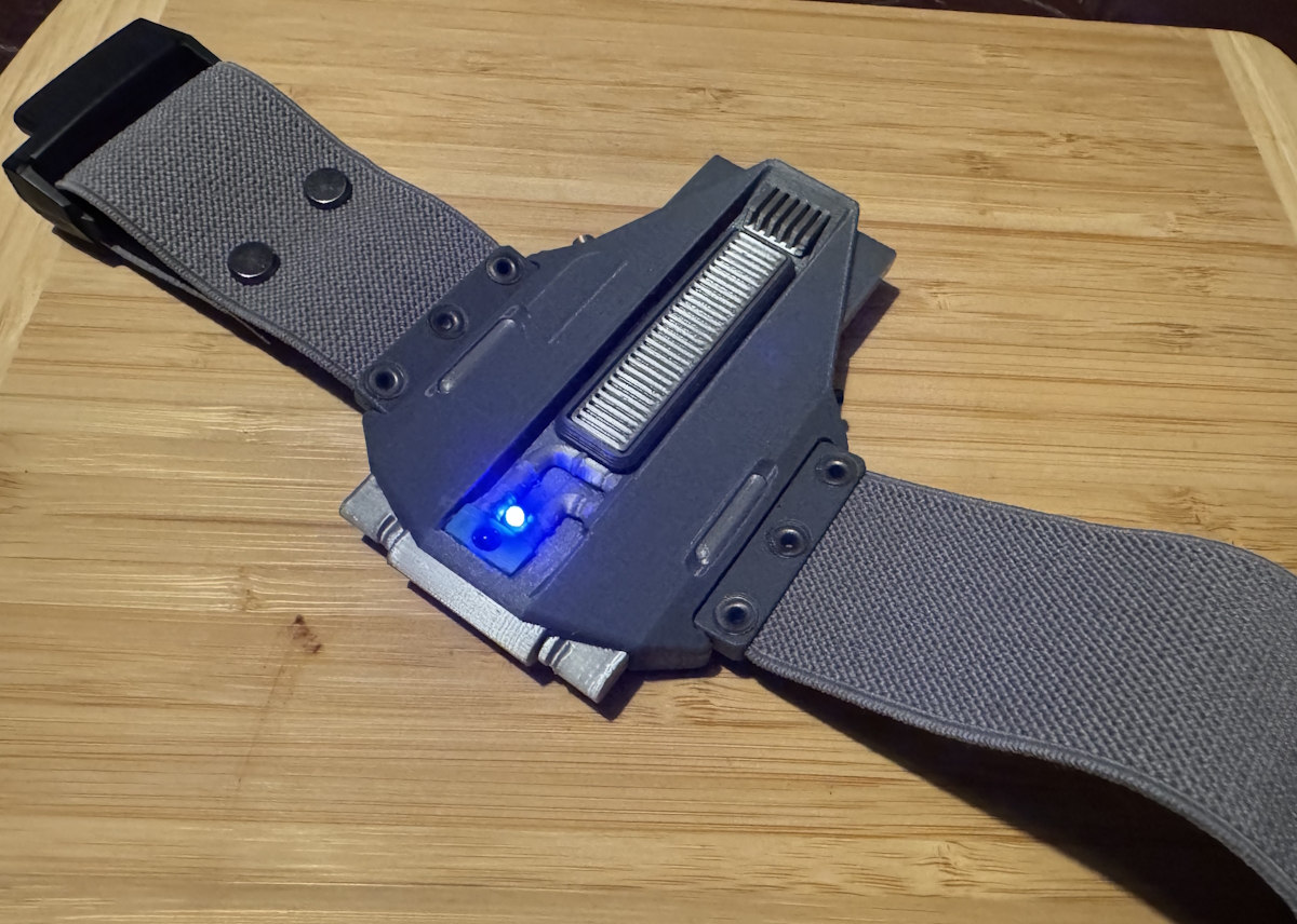 Dune Shield with electronics_2.jpg
