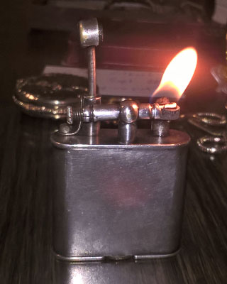 Dunhill Unique Lit s.jpg