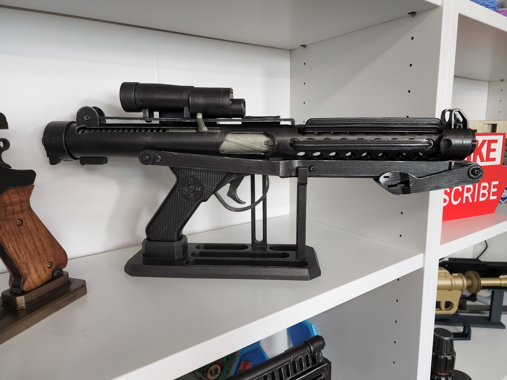 E-11.jpg