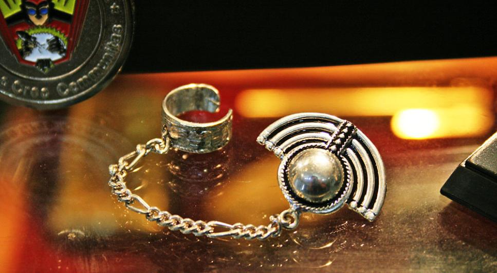 earring-967x531.jpg
