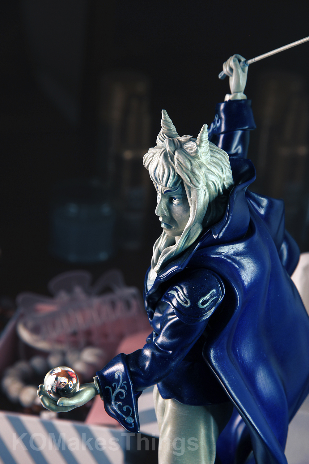EDIT_JarethStatue-1236_night_sm.jpg