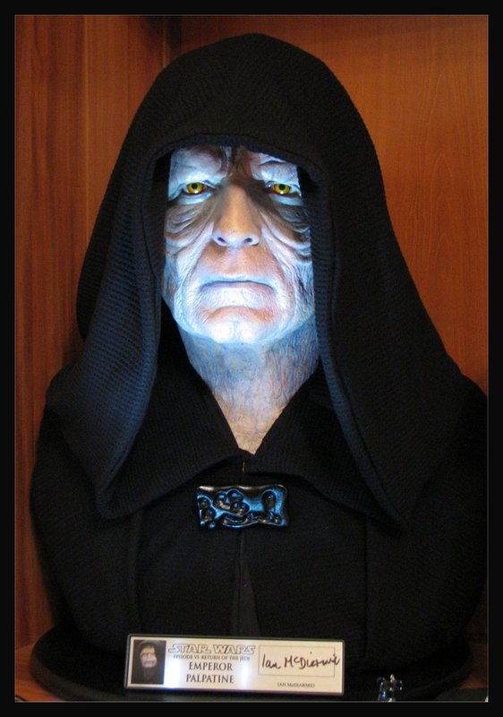 Elm-_Studios_Emperor_Palpatine_bust_21.jpg