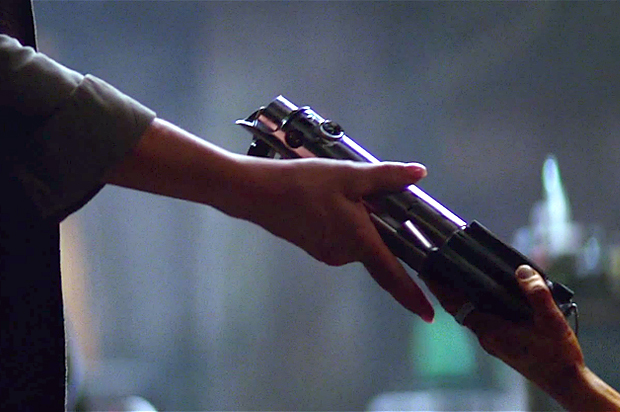 ep7light_saber.jpg