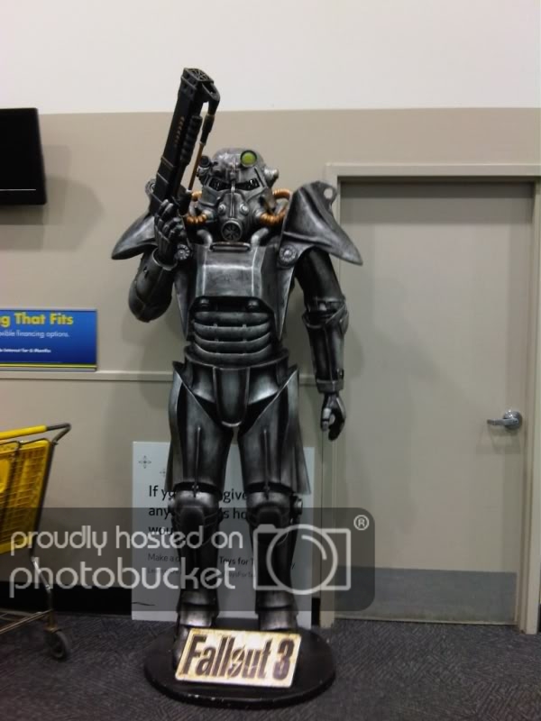 Fallout3BrotherhoodStatueSmall.jpg