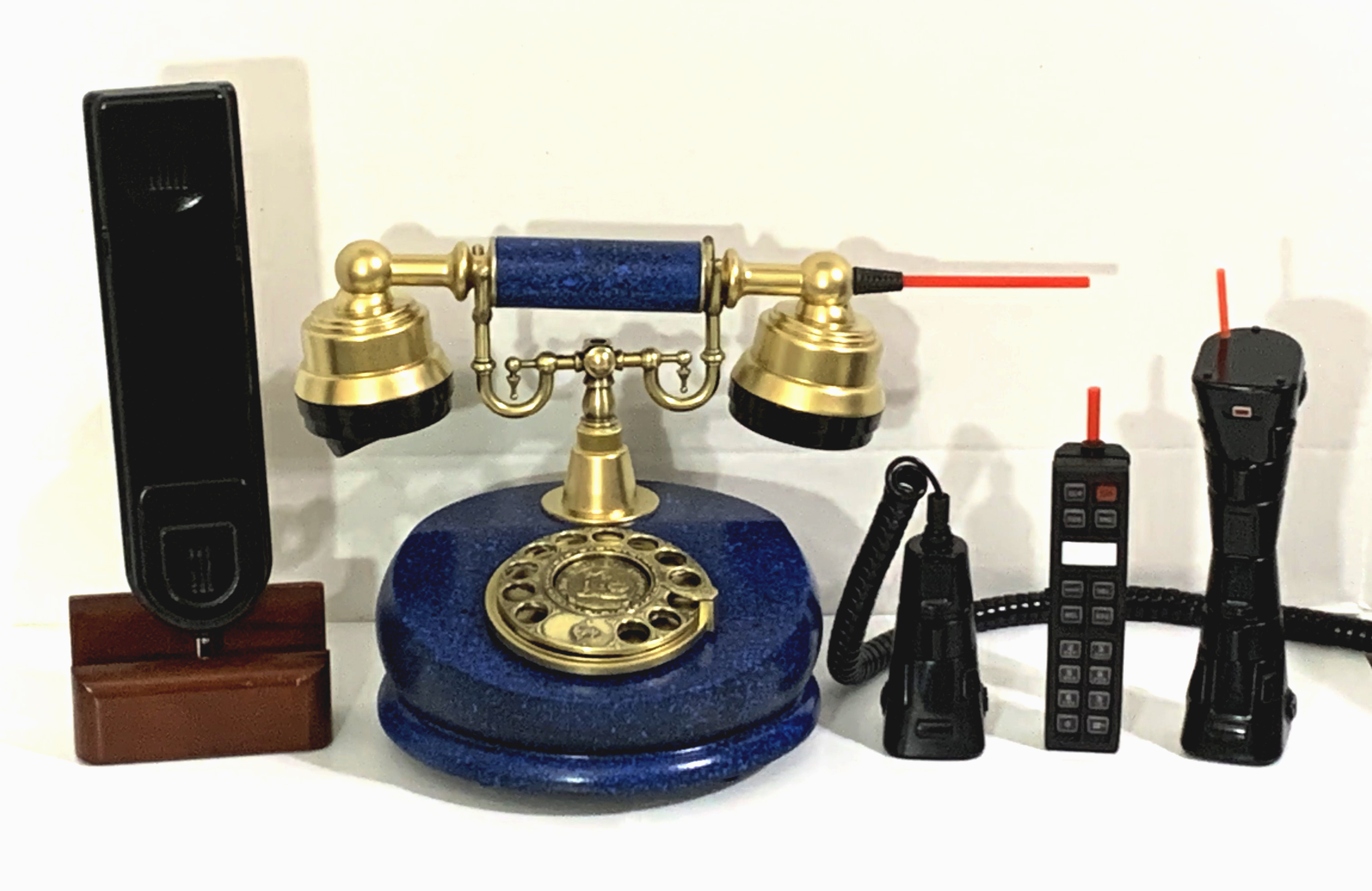 FIFTH ELEMENT PHONES.jpeg