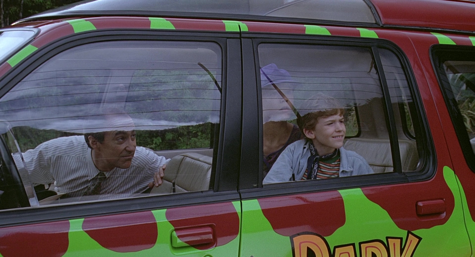 Ford-Explorer-Cars-in-Jurassic-Park-16.jpg