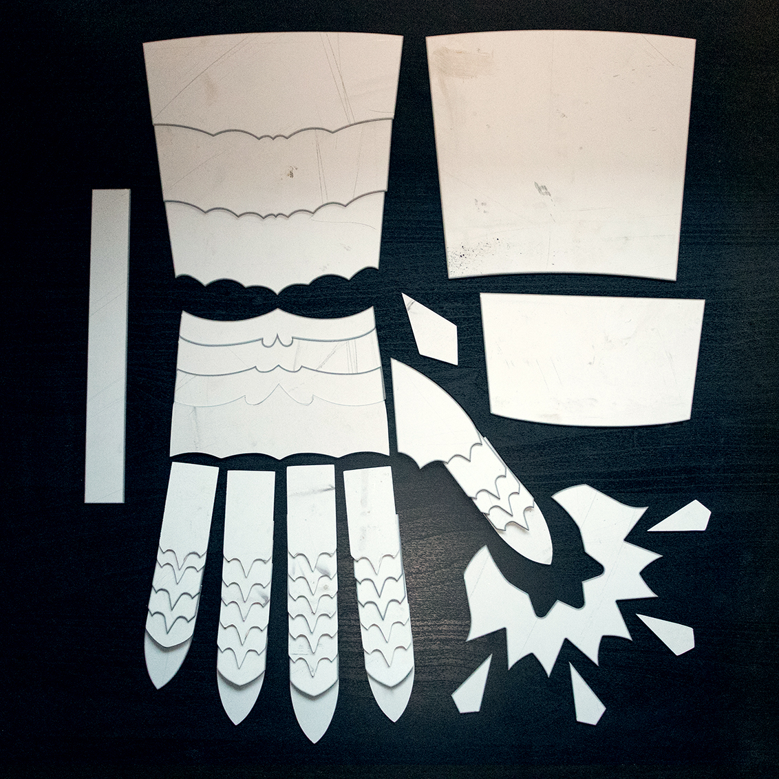 Gauntlet Layout web.jpg