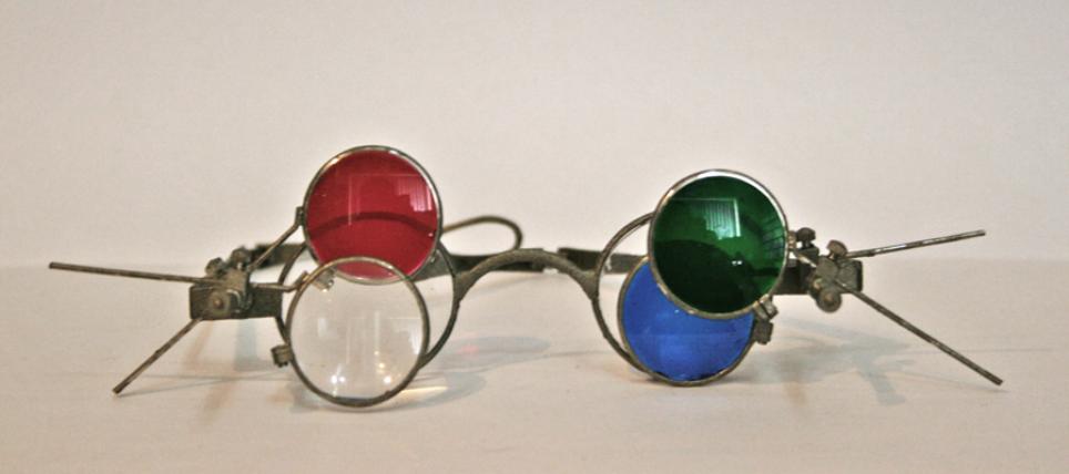 glasses1-964x428.jpg