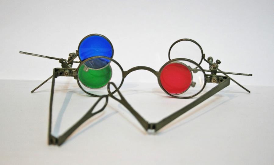 glasses3-899x542.jpg
