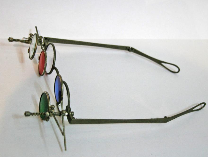 glasses4-880x662.jpg
