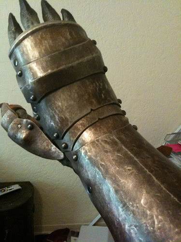 glove2.jpg