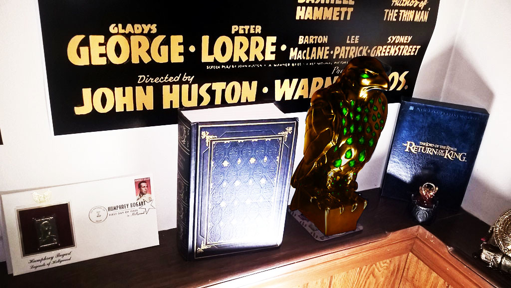 Gold Falcon Shelf S.jpg