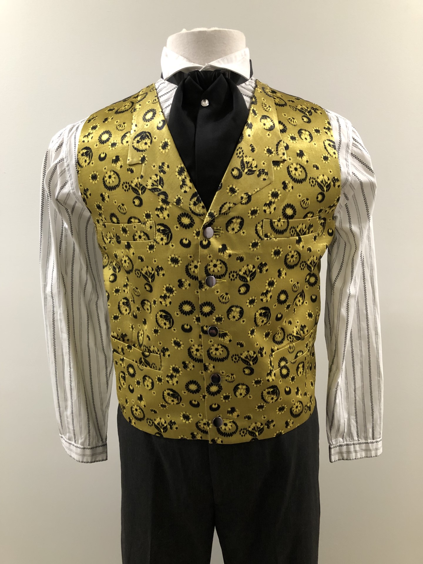 gold vest 1.jpg