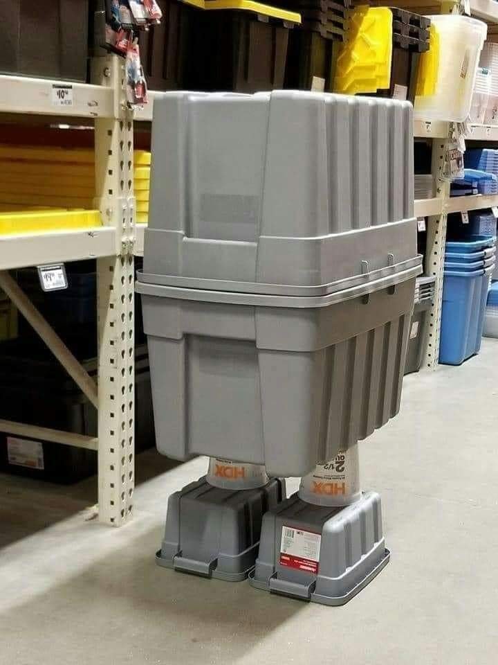 gonk droid.jpg