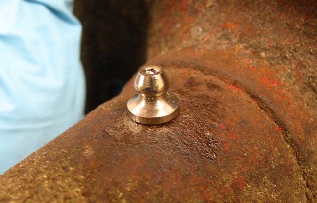 Grease Fitting 011 (Large).jpg