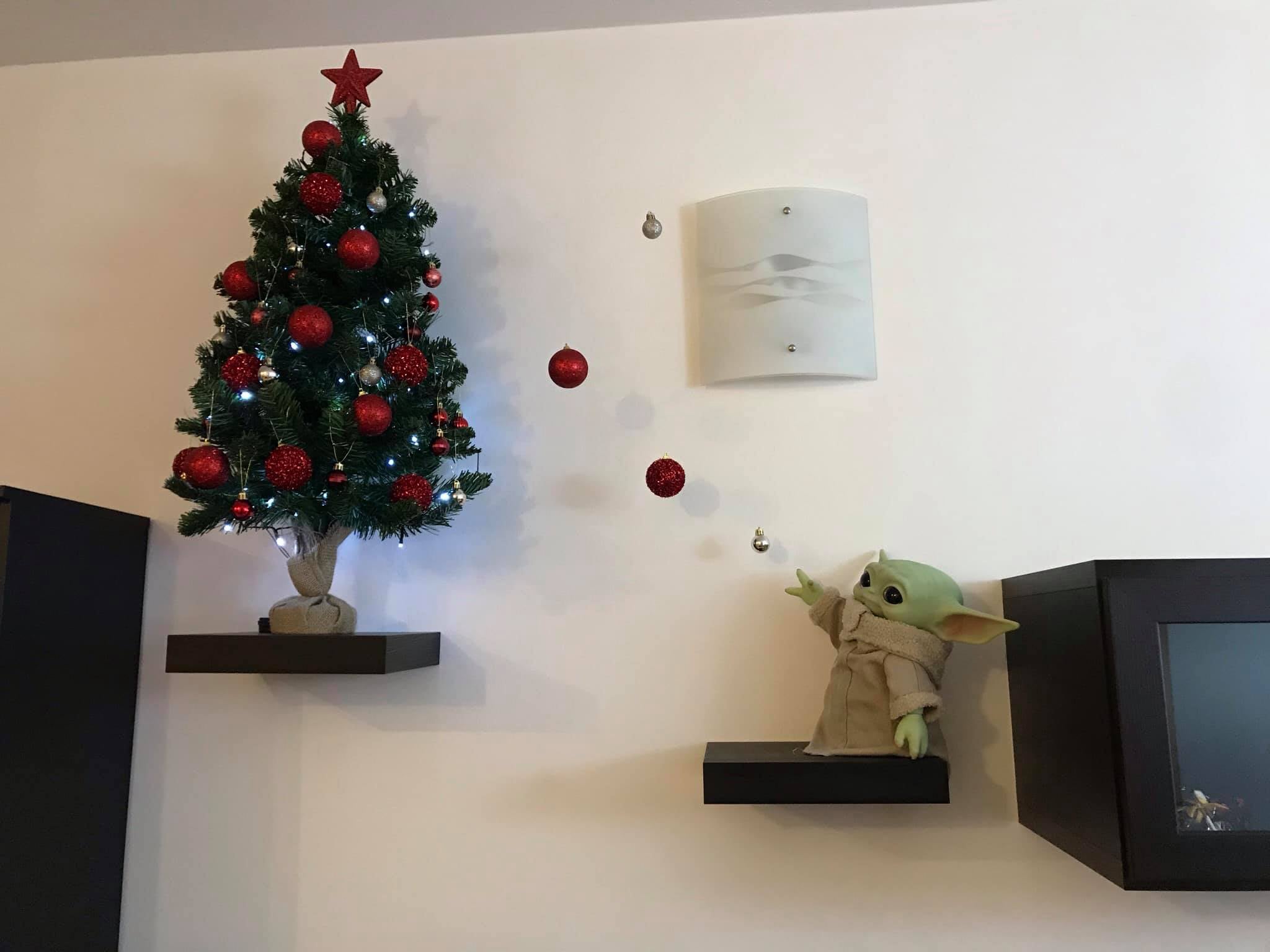 groguxmas.jpg