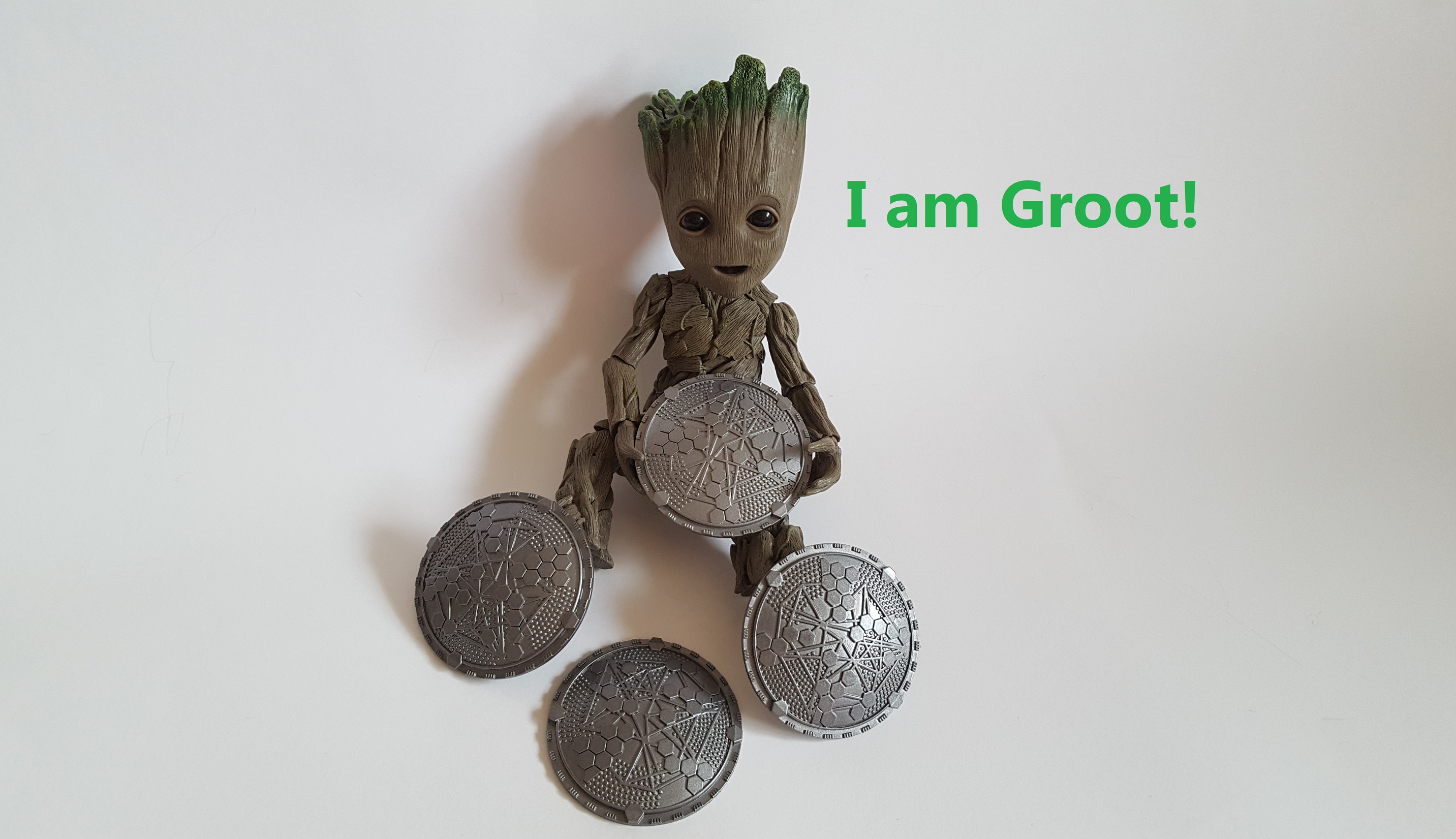 Groot-Guardians-Spacesuit-discs.jpg