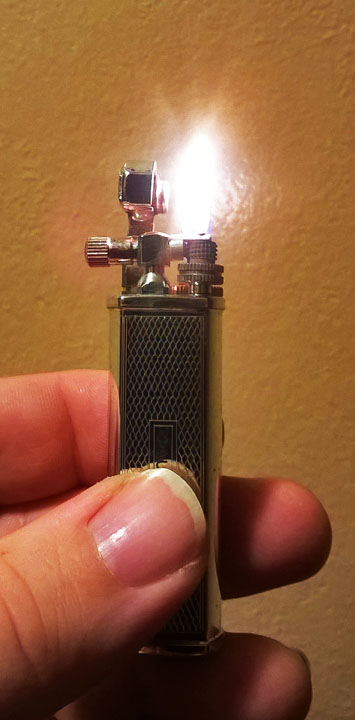 Hadson Moonlite Cauvet Silver Lit s.jpg