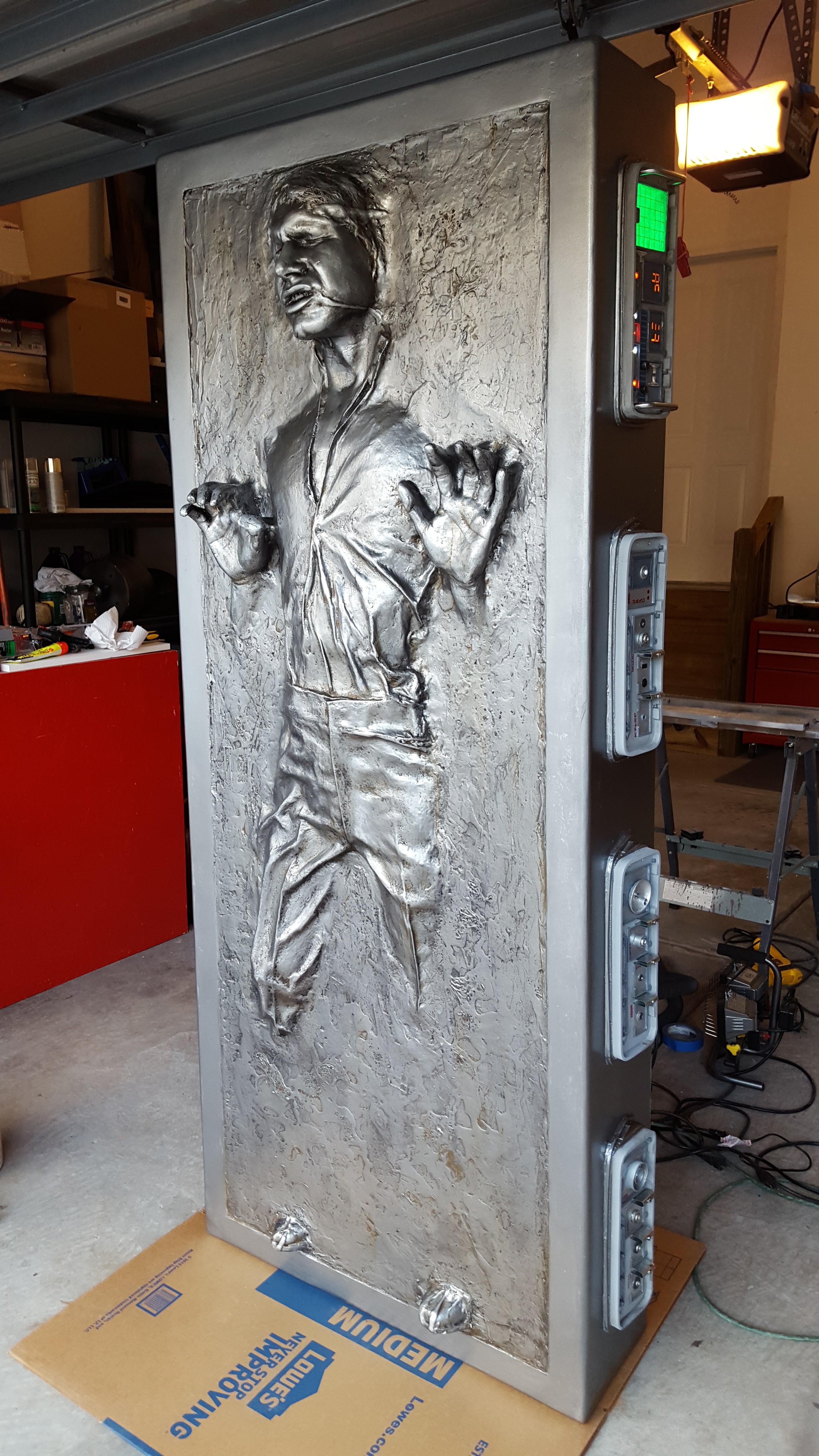 Han Solo Carbonite 122.jpg