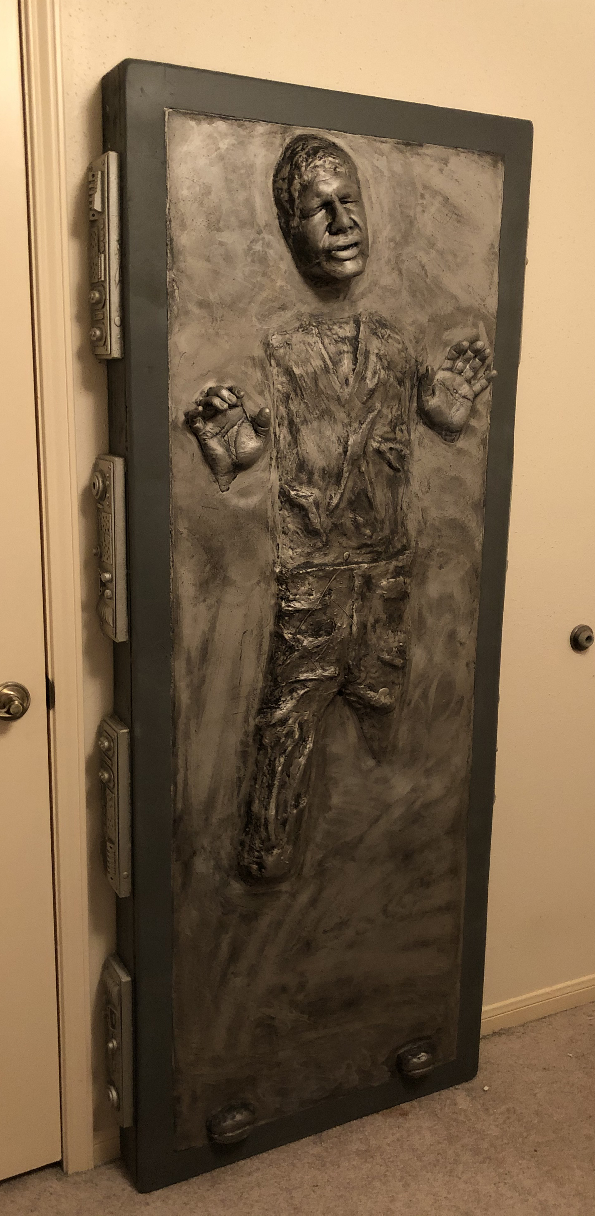 Han Solo In Carbonite 2020 Upgrade 3.jpg