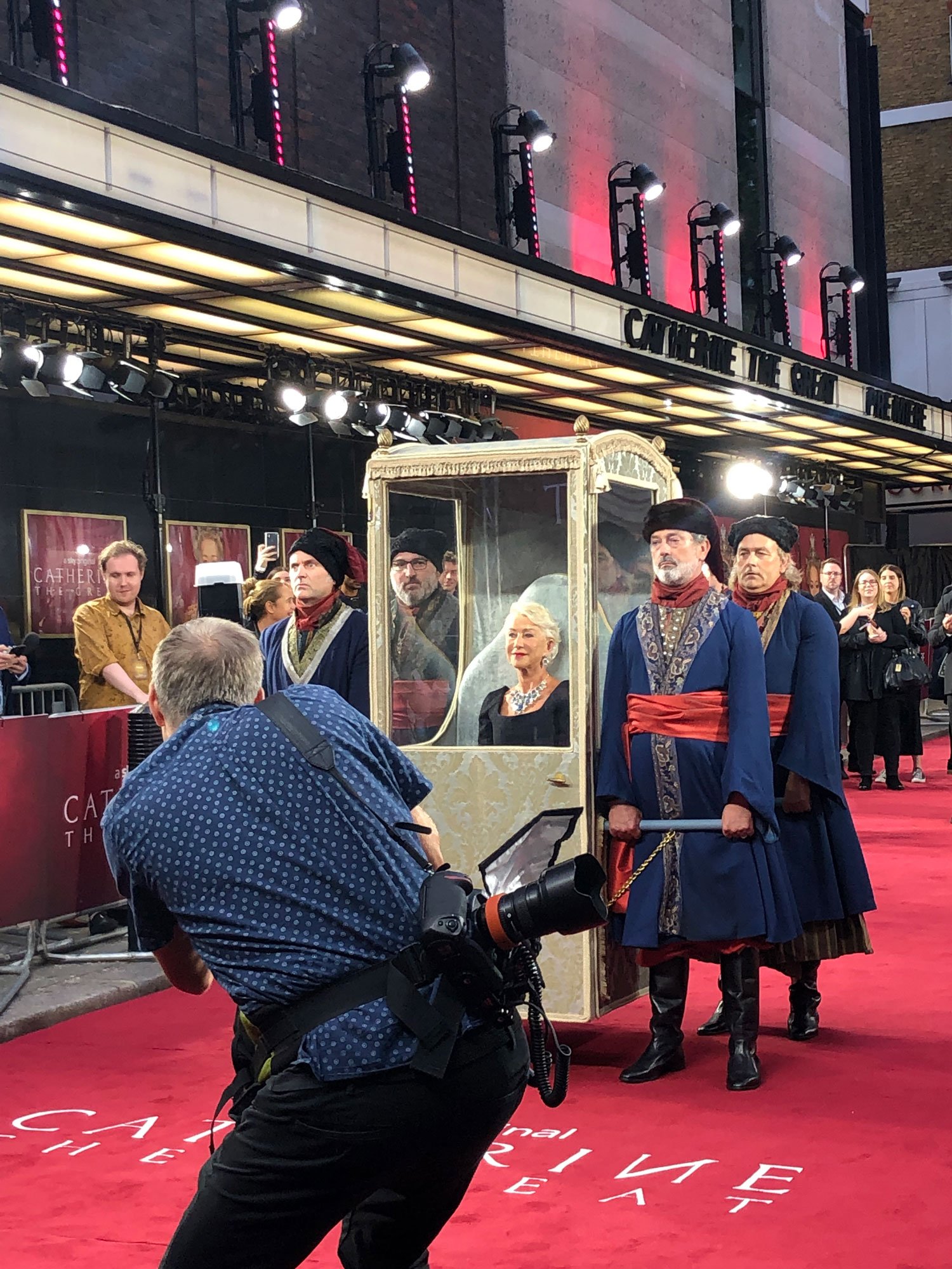 HelenMirrenArrivalPremier.jpg