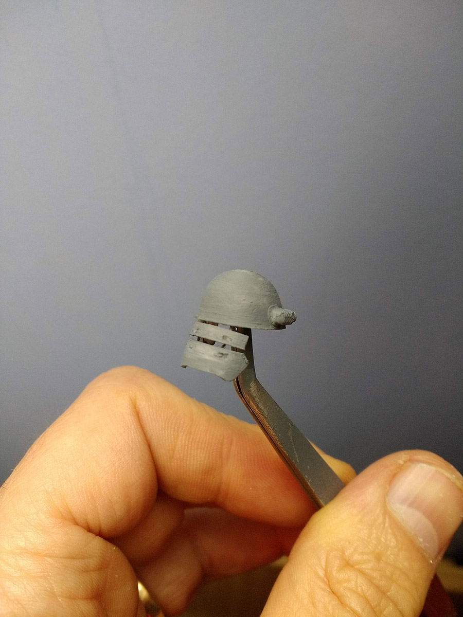 HelmPrim_02.jpg