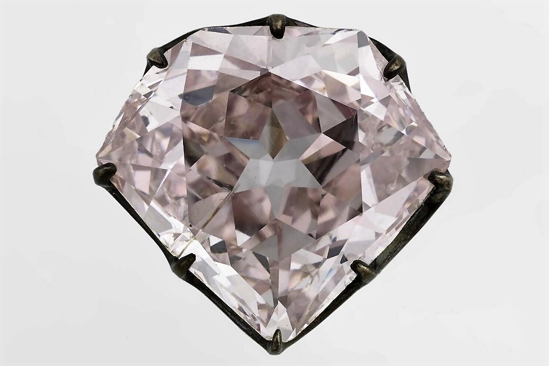 Hortensia diamond - Louvre.jpg