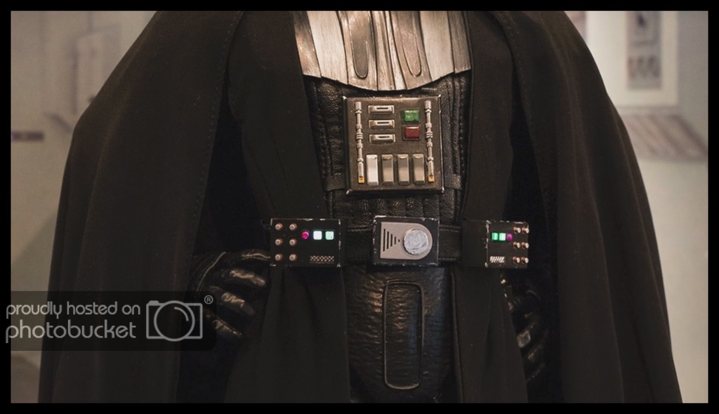 Hot%20Toys%20Darth%20Vader%20ANH%2005_zpswvb0yy30.jpg