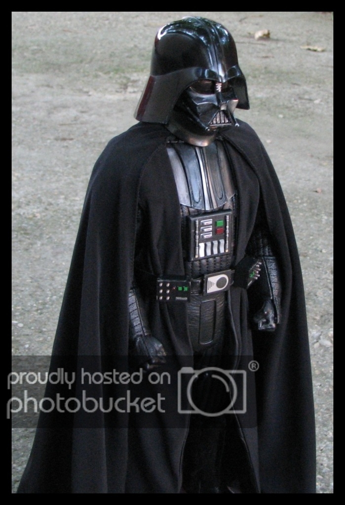 Hot%20Toys%20Darth%20Vader%20ANH%2009_zpspvpmy3aw.jpg