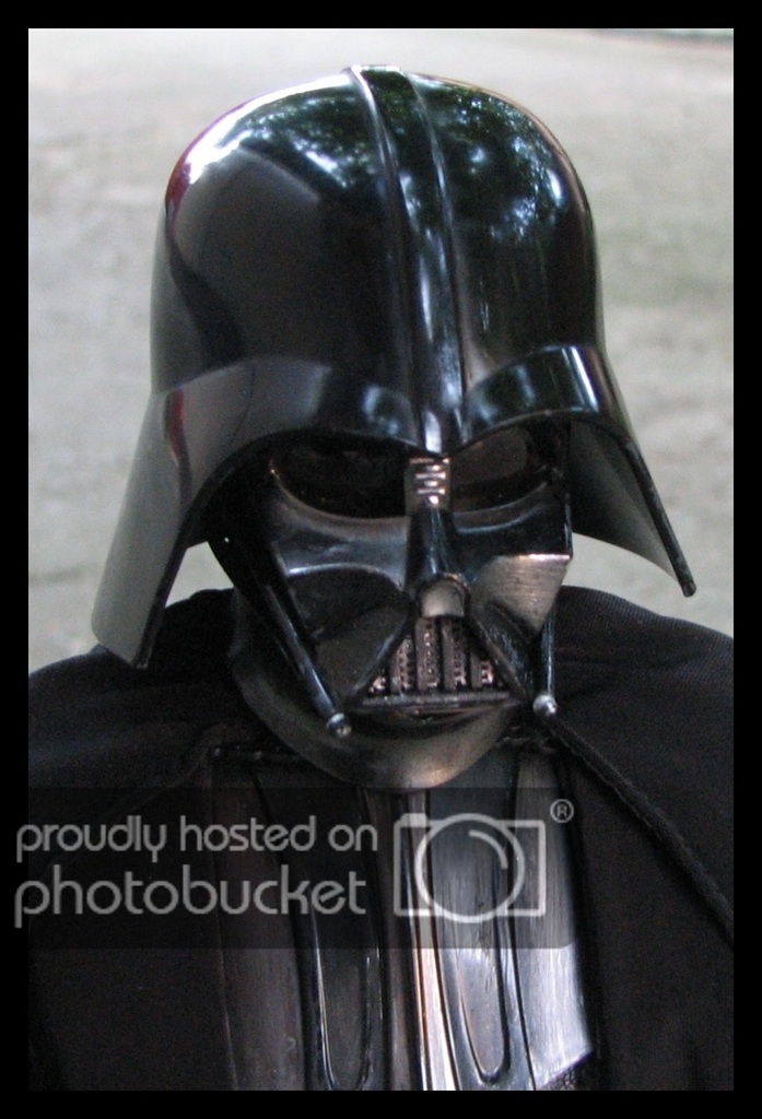 Hot%20Toys%20Darth%20Vader%20ANH%2010_zpspfh439fi.jpg