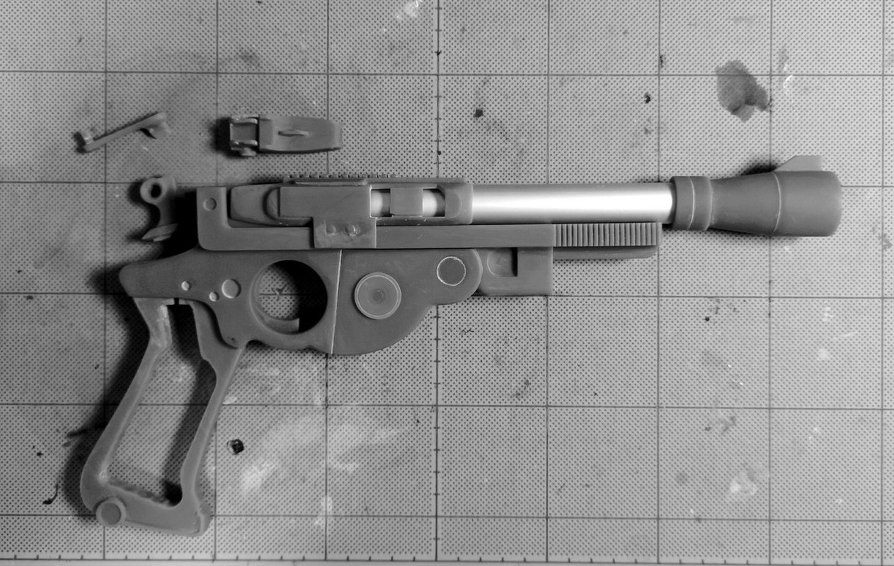 warmachine mando blaster