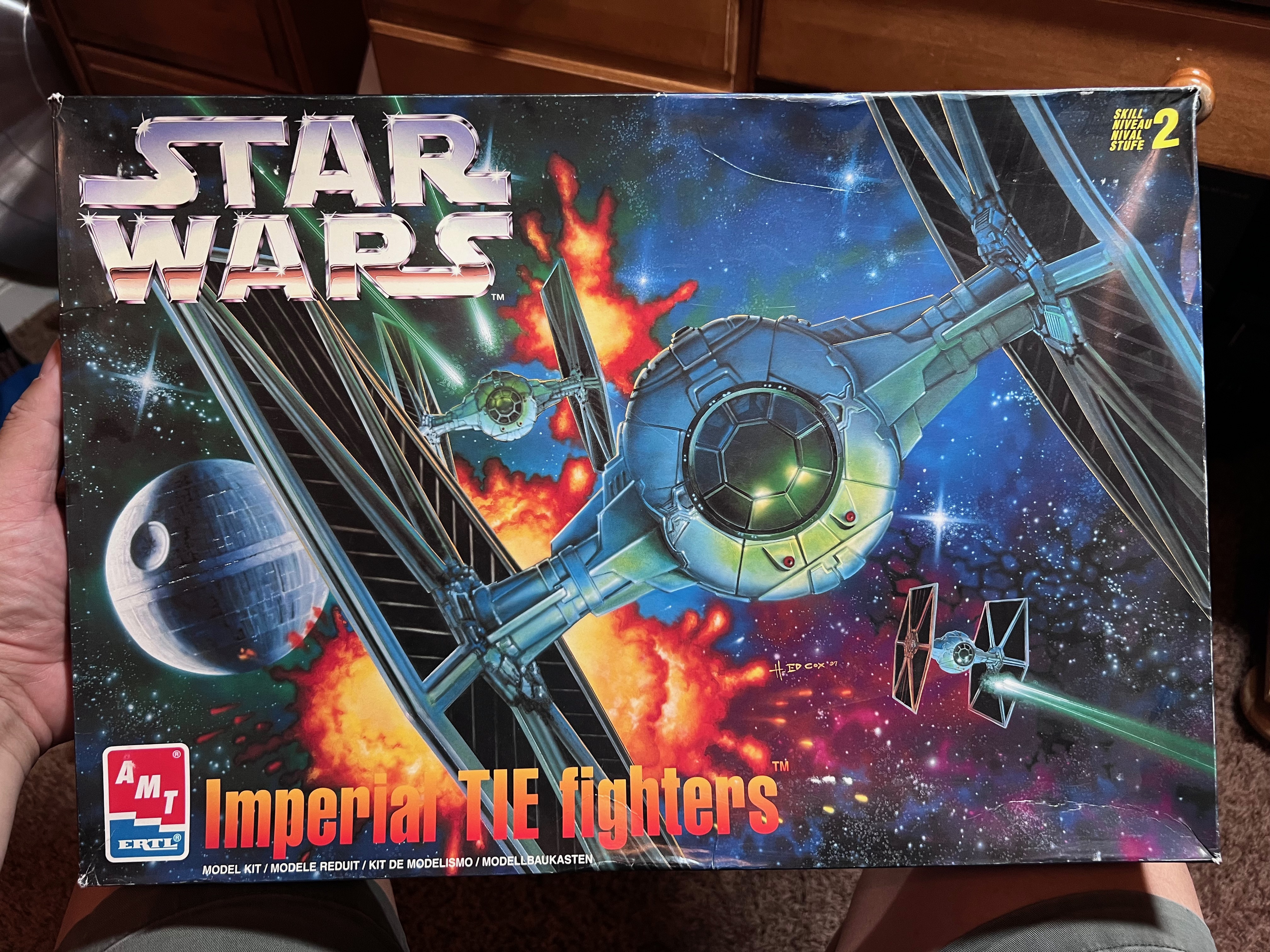 1997 AMT ERTL Star Wars Tie Fighter Plus Pack Model Kit - We-R-Toys