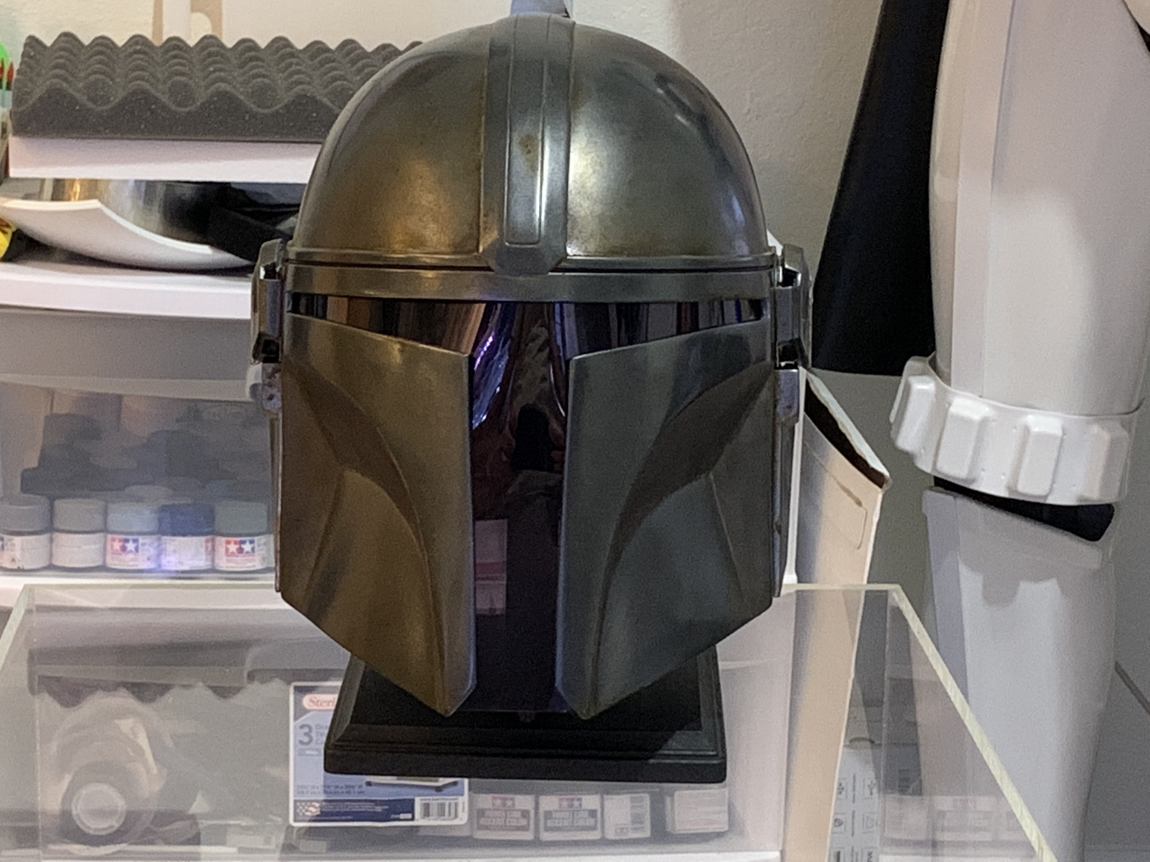anovos the mandalorian helmet