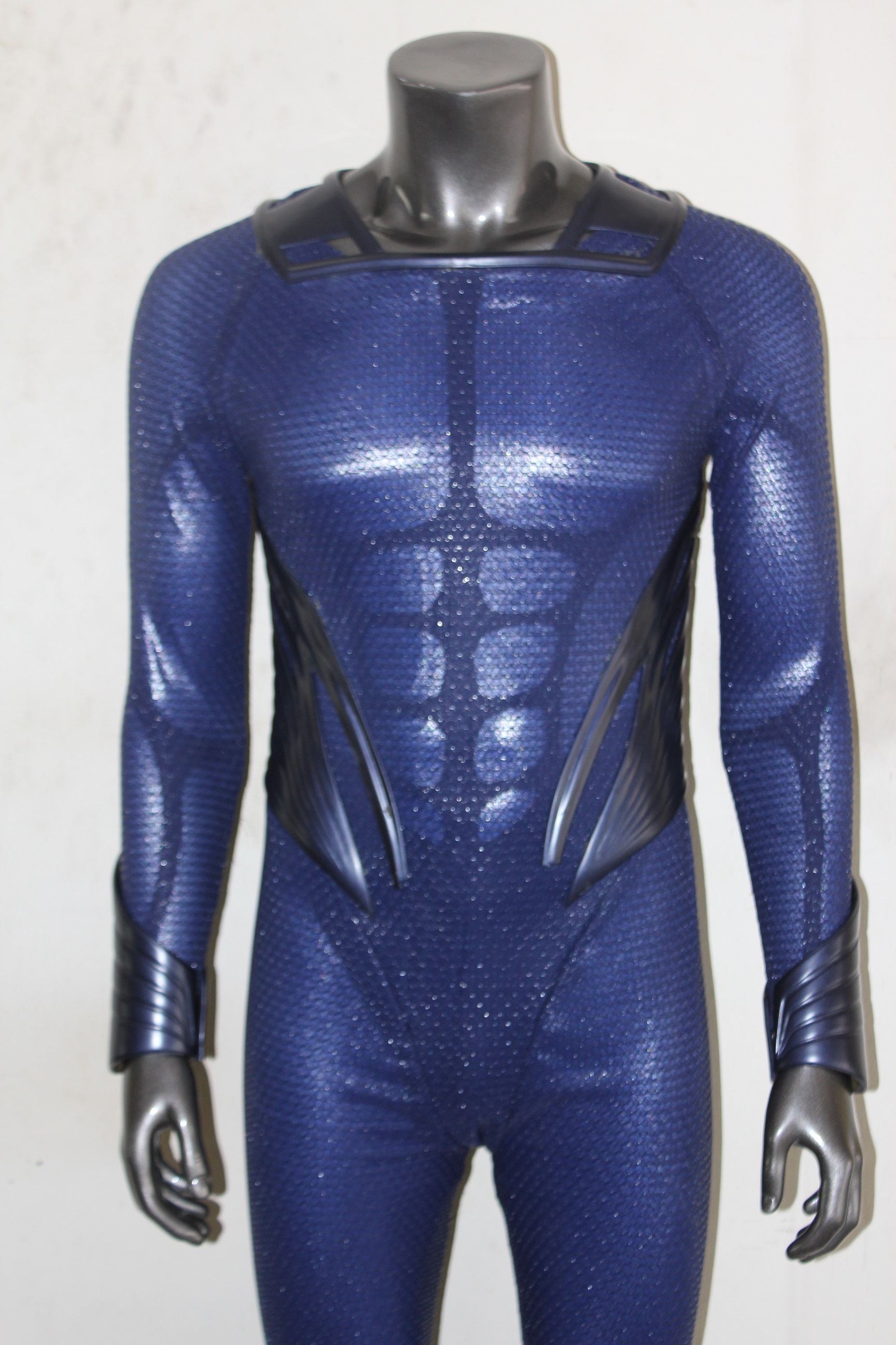 Man of Steel Suit Review 