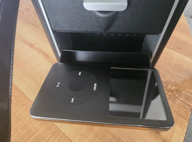 ipod 1.jpg