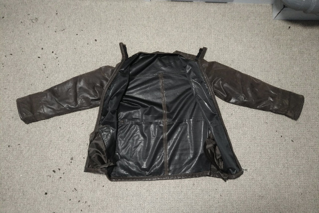 jacket3.jpg
