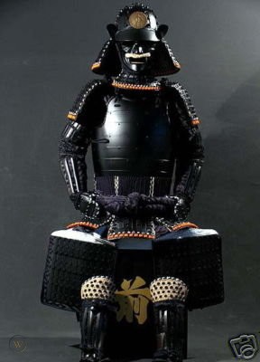 japanese-armor-samurai-yoroi-black-armour_1_4e679d0a6380a93487acfae638454852.jpg