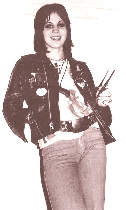 Joan Jett (2).jpg