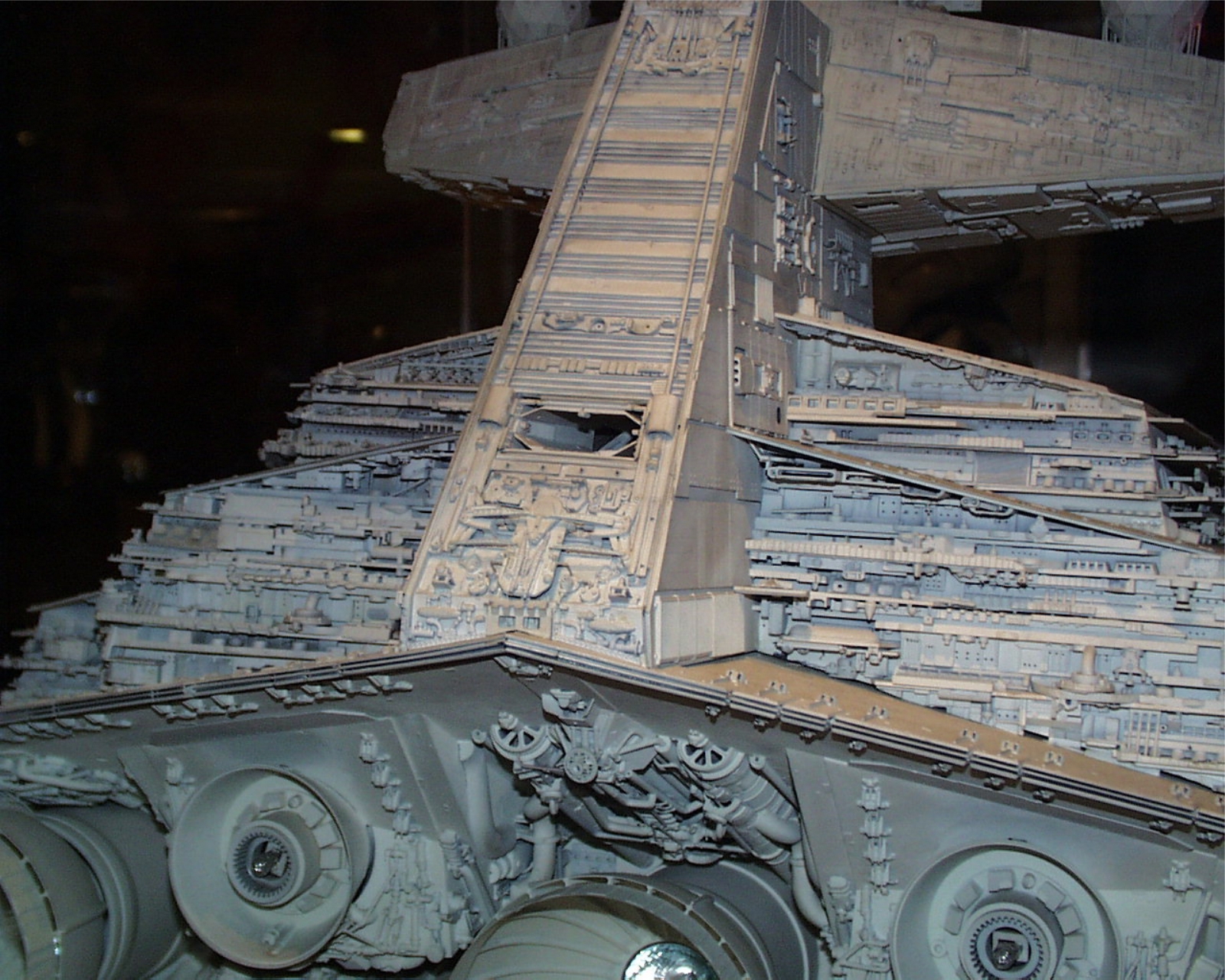 KG_AVENGER_STUDIO_MODEL-007.jpg