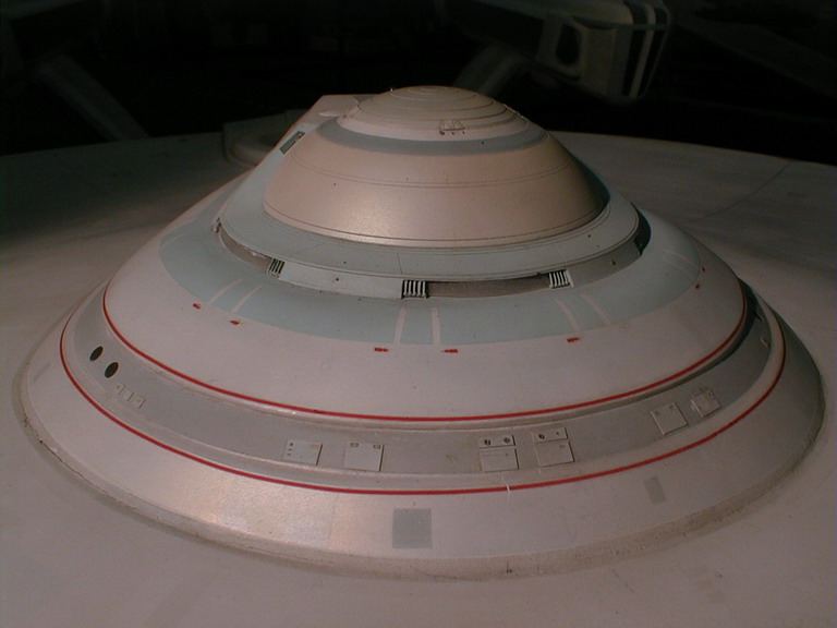 KG_MD_JC_1701A_STUDIO_MODEL-007_resize.jpg
