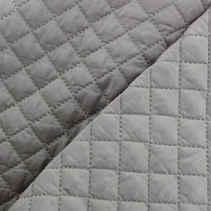 le-quilted-fabric-double-sided-diamond-gris-x-10cm.jpg
