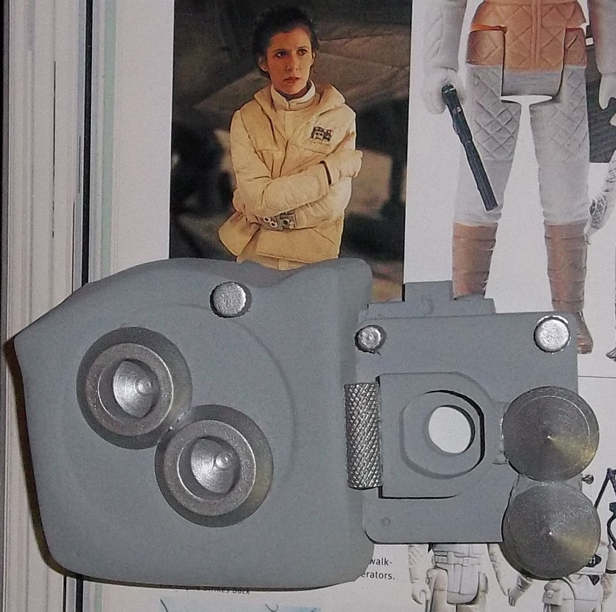 Leia Hoth Communicator Painted.JPG
