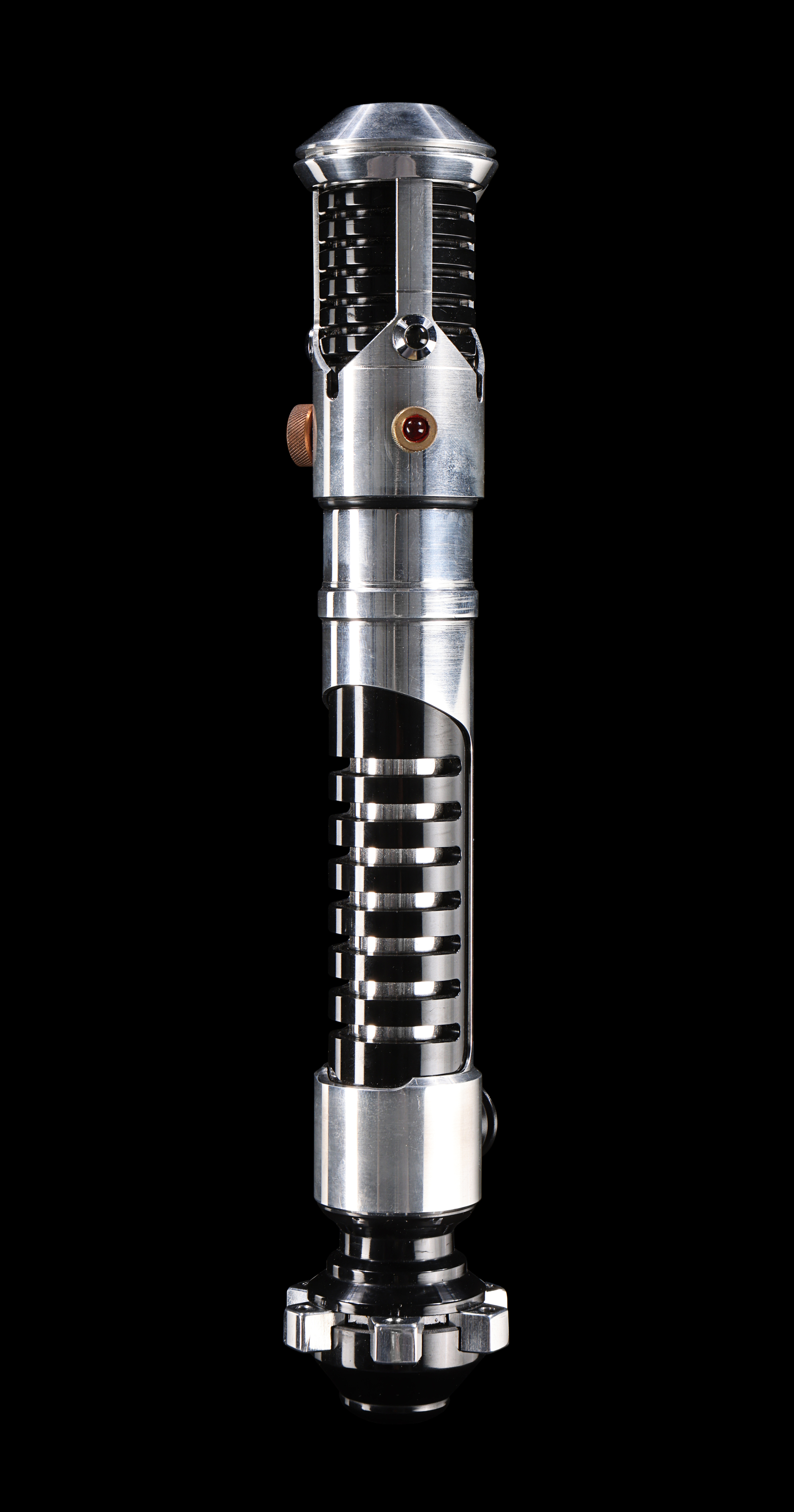 LIGHTSABER - OBI-WAN KENOBI - REVENGE OF THE SITH - UNSEEN HERO - DOMED 3-HOLE EMITTER - owned...jpg