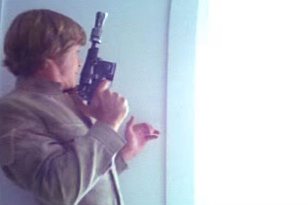Luke-Skywalker-with-a-blaster-gun-in-the-Empire-Strikes-Back.jpg