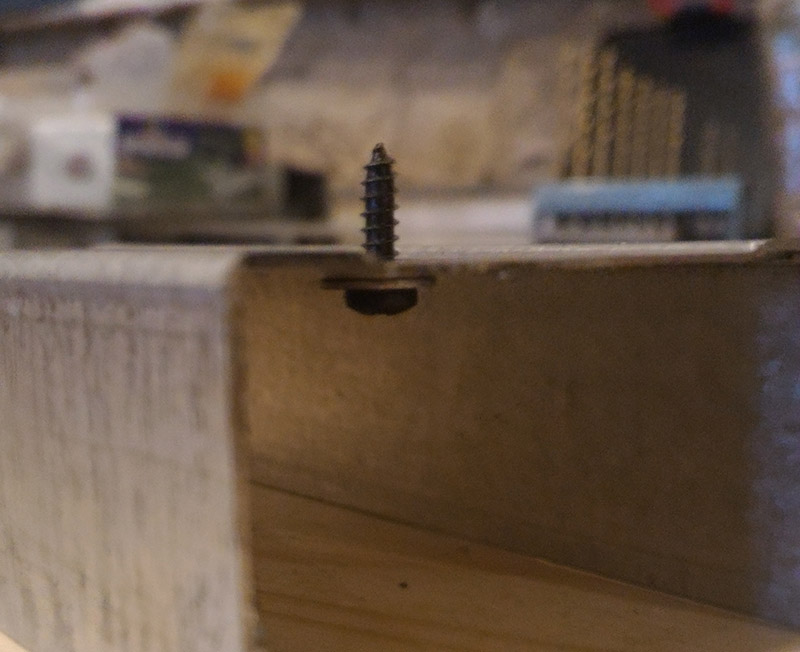 luke_esb_screws_02.jpg